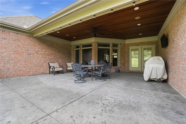 1439 Champions Way, Beavercreek Twp, OH 45385
