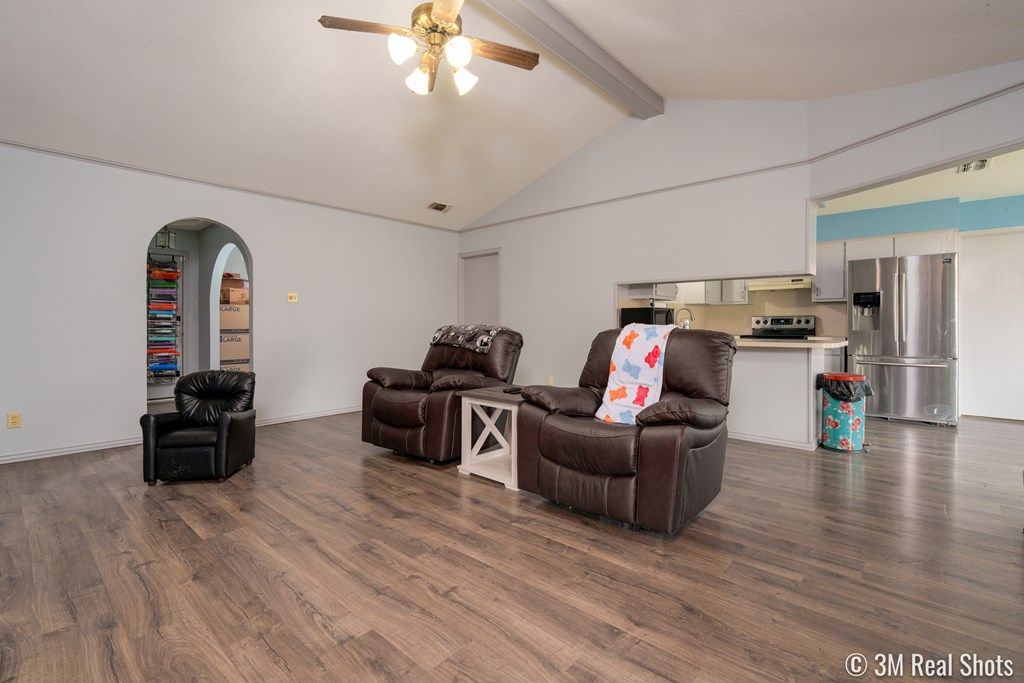 Image 11 of property listing at 3633 Clare Dr, San Angelo, TX 76904