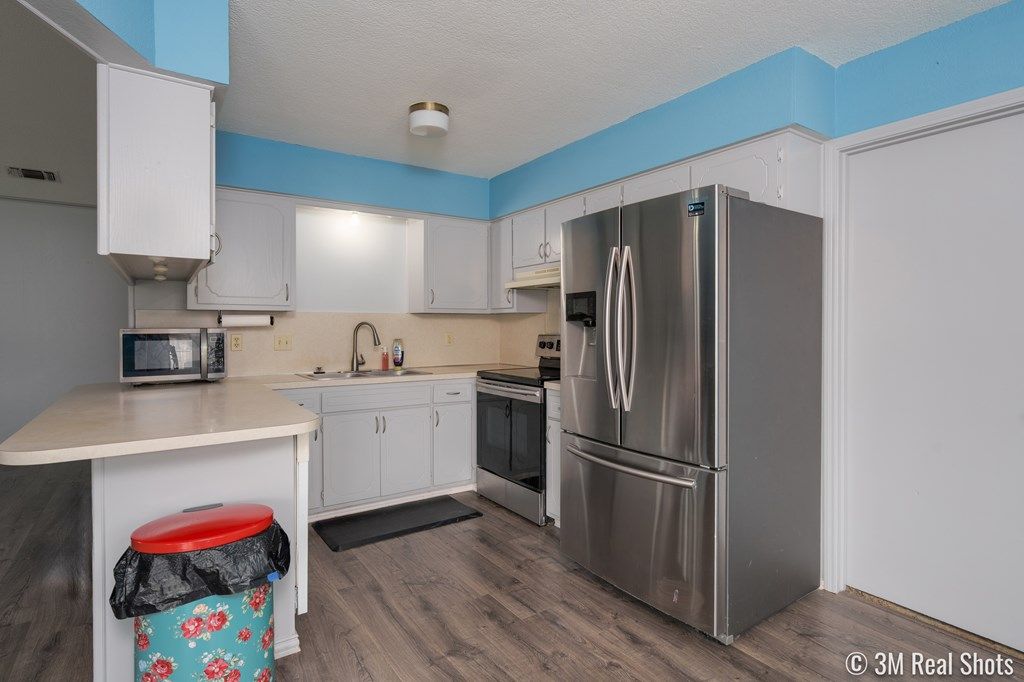 Image 12 of property listing at 3633 Clare Dr, San Angelo, TX 76904