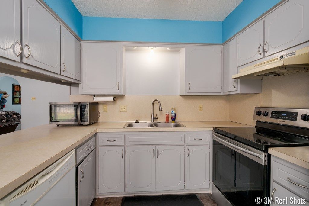 Image 15 of property listing at 3633 Clare Dr, San Angelo, TX 76904
