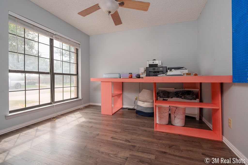 Image 7 of property listing at 3633 Clare Dr, San Angelo, TX 76904