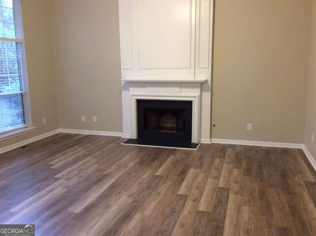 1087 Glen Chase Drive, Lawrenceville, GA 30044