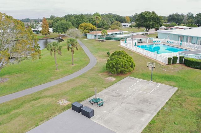 1560 LONGBOW DRIVE, Lakeland, FL 33810