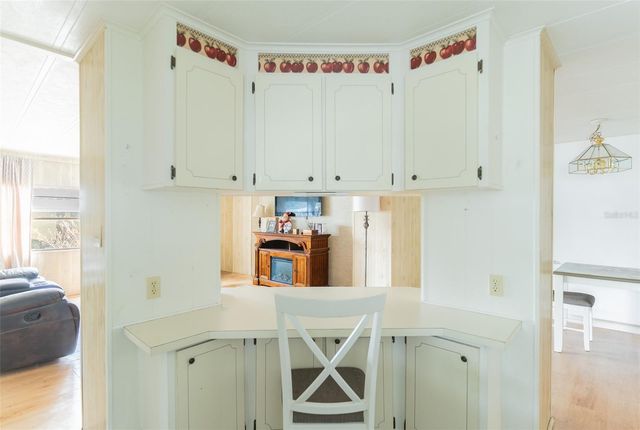 1560 LONGBOW DRIVE, Lakeland, FL 33810