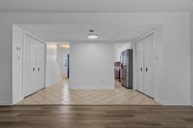 4505 N Kings Hwy Apt D11, Myrtle Beach, SC 29577