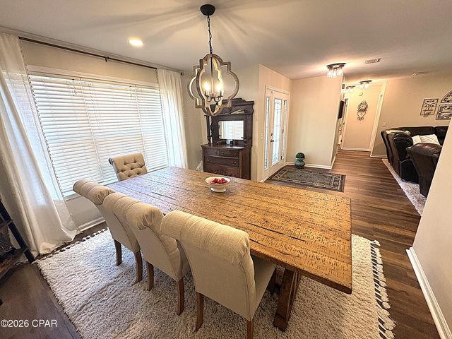 4667 River Drive, Marianna, FL 32446