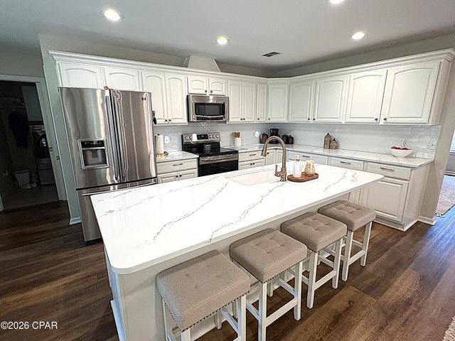 4667 River Drive, Marianna, FL 32446