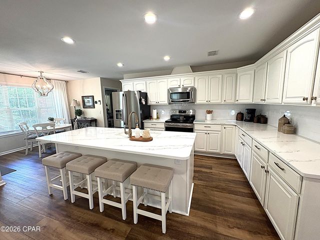 4667 River Drive, Marianna, FL 32446