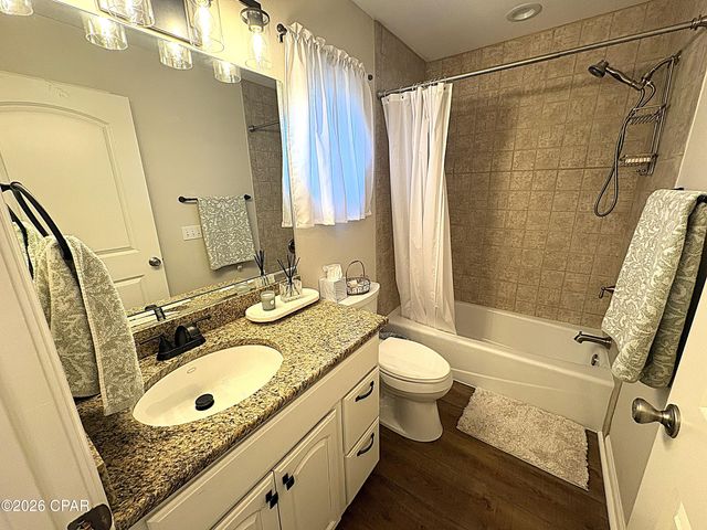 4667 River Drive, Marianna, FL 32446