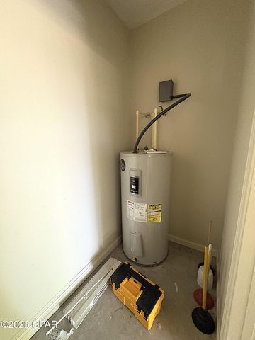 4667 River Drive, Marianna, FL 32446