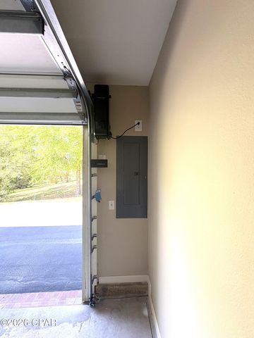 4667 River Drive, Marianna, FL 32446