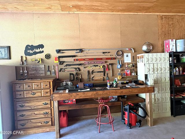 4667 River Drive, Marianna, FL 32446