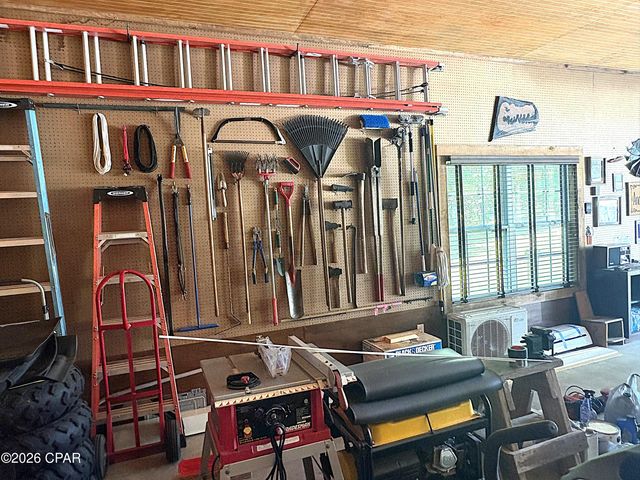 4667 River Drive, Marianna, FL 32446