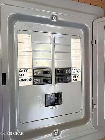 4667 River Drive, Marianna, FL 32446