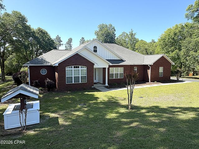 4667 River Drive, Marianna, FL 32446