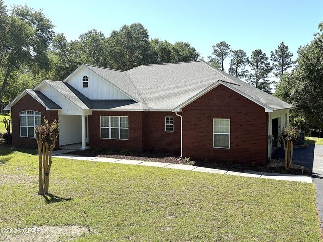 4667 River Drive, Marianna, FL 32446