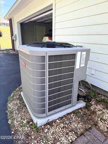 4667 River Drive, Marianna, FL 32446