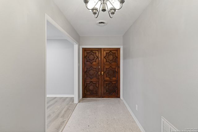 510 E Inez, Beeville, TX 78102