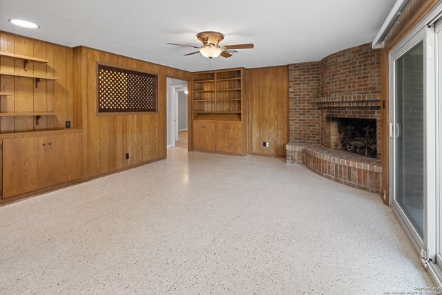 510 E Inez, Beeville, TX 78102