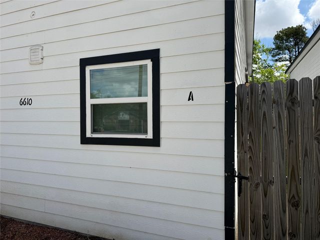 6610 Haight Street A, Houston, TX 77028