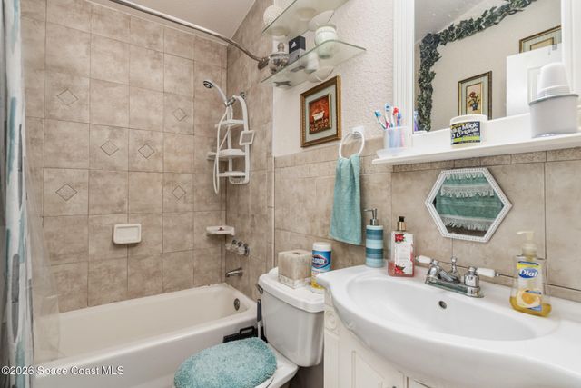 1121 Clark Bay Road, Deland, FL 32724