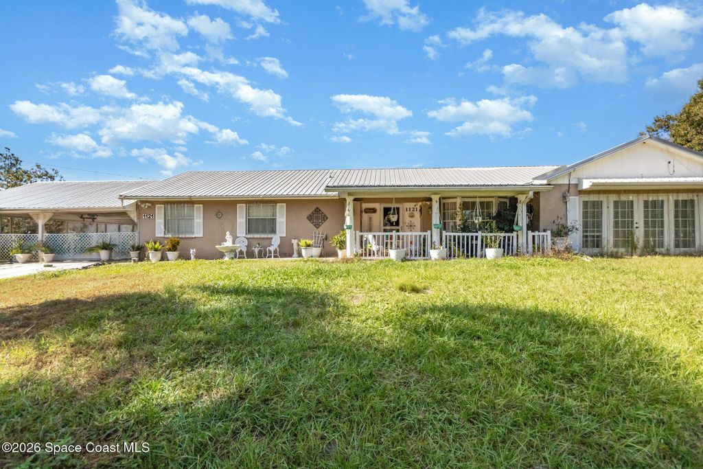 1121 Clark Bay Road, Deland, FL 32724