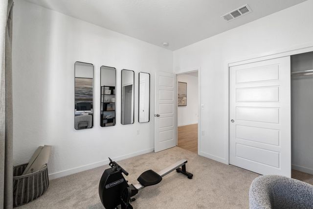 1046 Springtime Avenue, Clovis, CA 93619