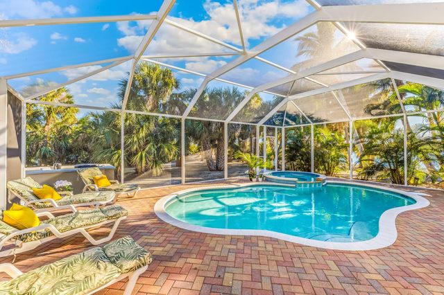 55 SPYGLASS ALLEY, Placida, FL 33946