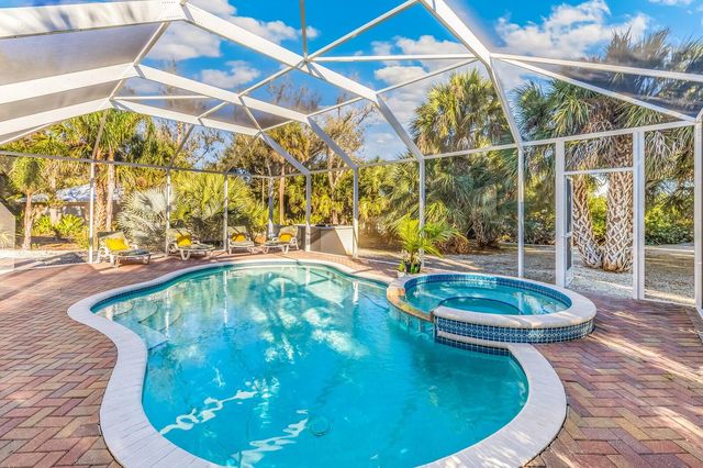 55 SPYGLASS ALLEY, Placida, FL 33946