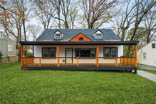 819 Blossom SW Street, Atlanta, GA 30310