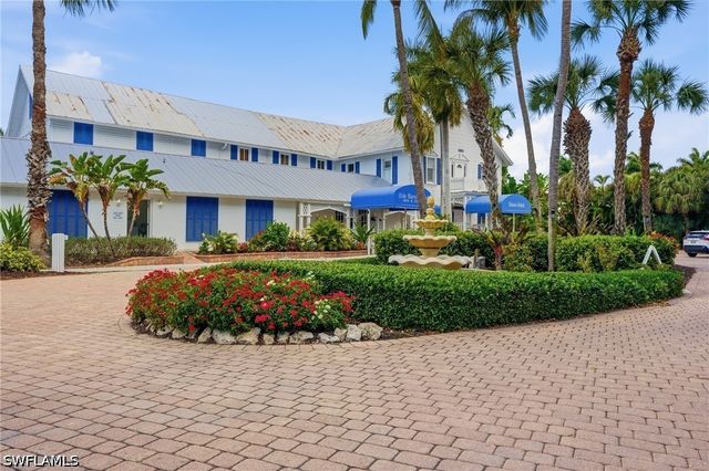 140 Palm ST 211, Marco Island, FL 34145