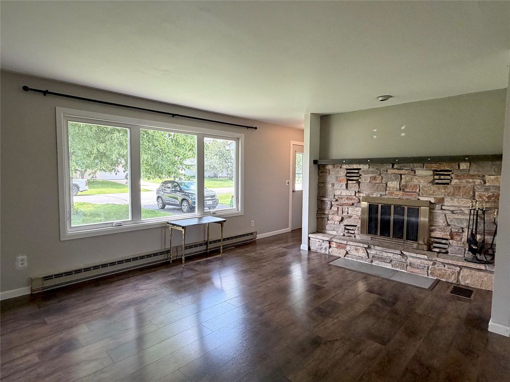 Image 6 of property listing at 706 Eastwood Street, Withee, WI 54498