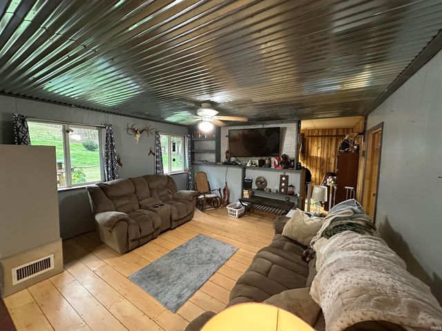 15874 WITT ROAD, Shoals, IN 47581