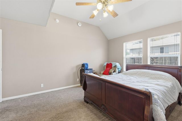 201 Cassandra DR, Hutto, TX 78634