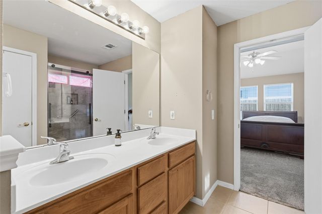 201 Cassandra DR, Hutto, TX 78634