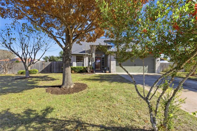 201 Cassandra DR, Hutto, TX 78634