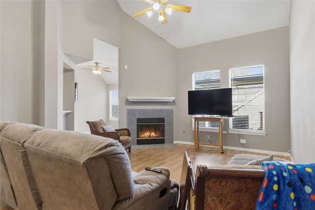 201 Cassandra DR, Hutto, TX 78634