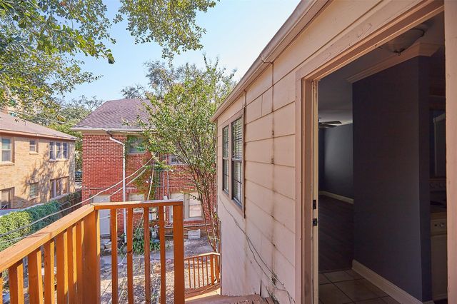 2634 Peckham Street, Houston, TX 77098