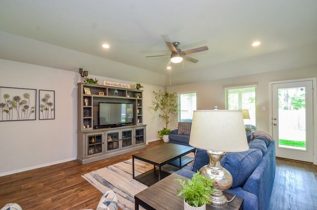 3810 Willow Valley Court, Conroe, TX 77301