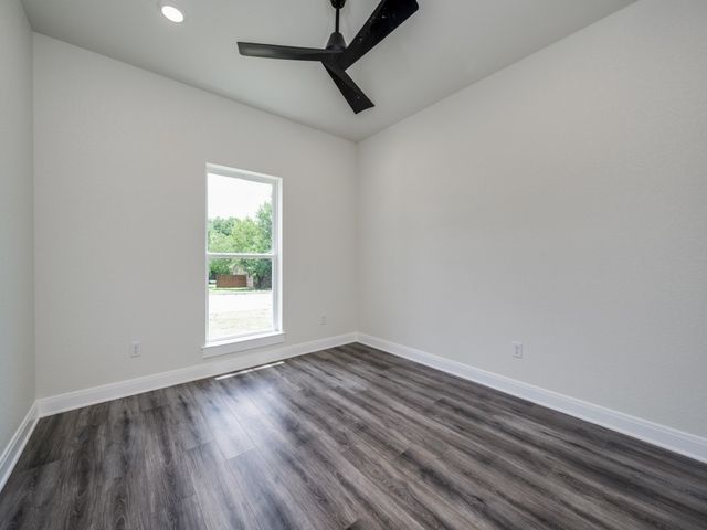 204 W Collins, Decatur, TX 76234
