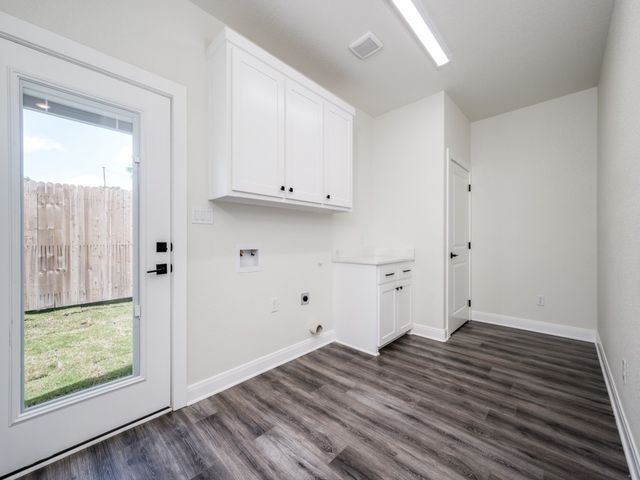 204 W Collins, Decatur, TX 76234