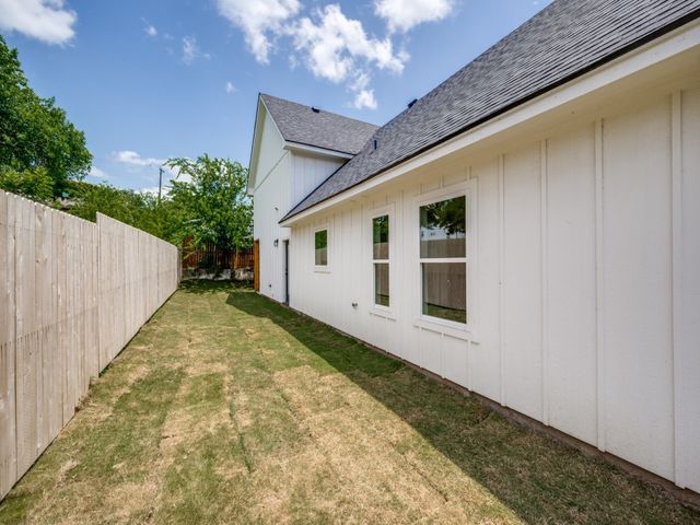 204 W Collins, Decatur, TX 76234