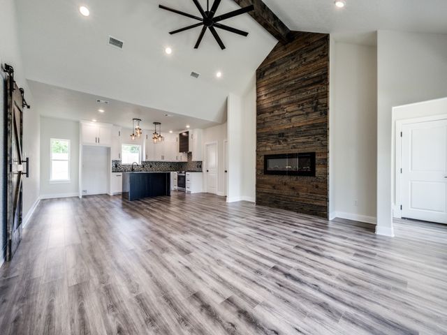 204 W Collins, Decatur, TX 76234