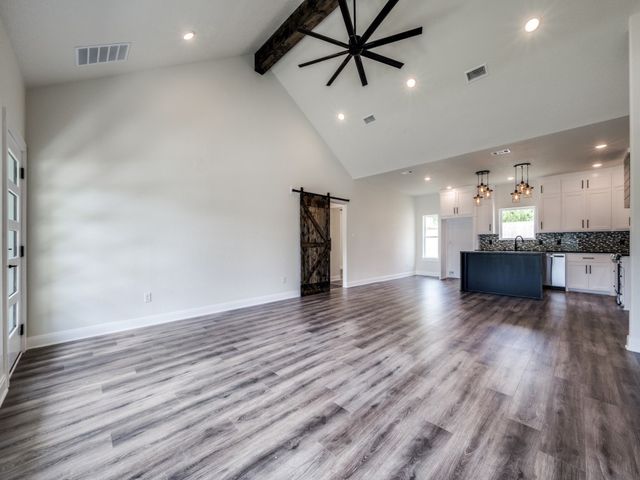 204 W Collins, Decatur, TX 76234