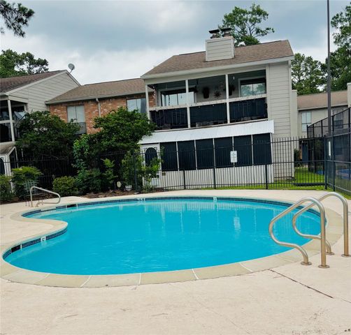 17331 Red Oak Drive 26, Houston, TX 77090
