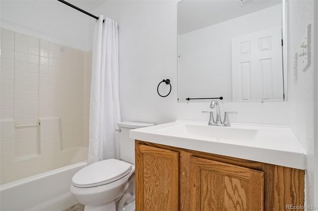 3238 W Girard Avenue C, Englewood, CO 80110