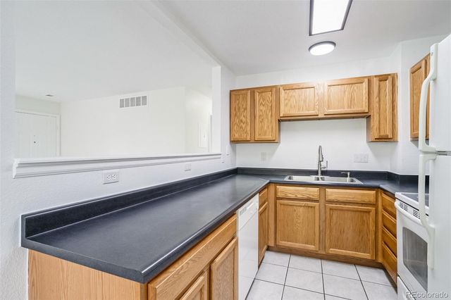 3238 W Girard Avenue C, Englewood, CO 80110