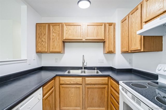 3238 W Girard Avenue C, Englewood, CO 80110