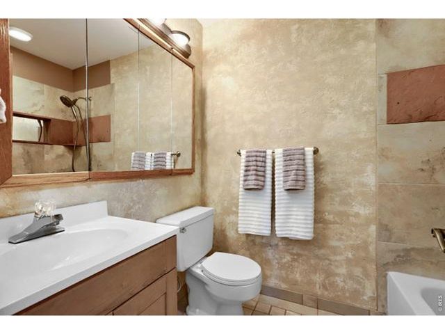 201 Rick Dr, Fort Collins, CO 80525