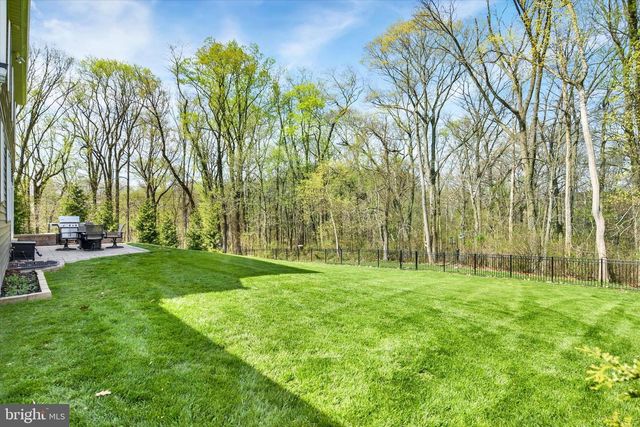 464 APPLE HOLLOW ROAD, Mechanicsburg, PA 17055